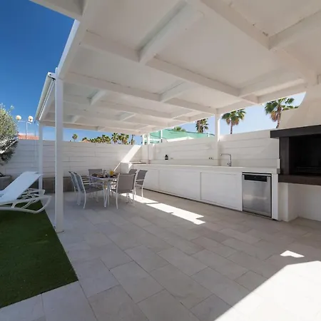 Chalet Casa Private Pool, Bbq And Private Parking